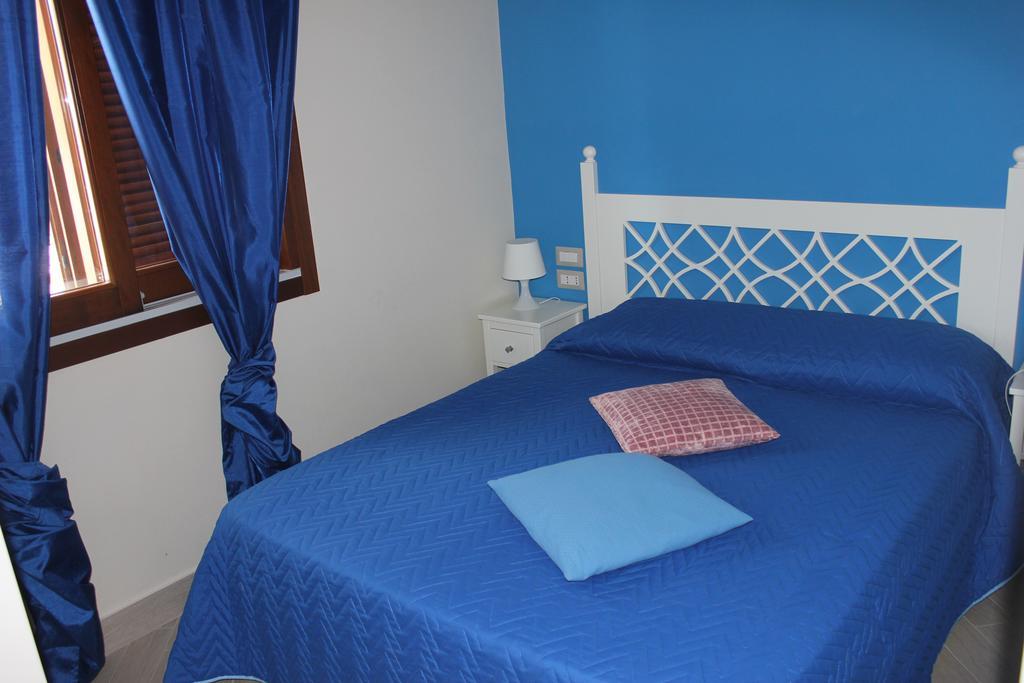 Holiday Lodge Al Porto Mattinata Exterior foto