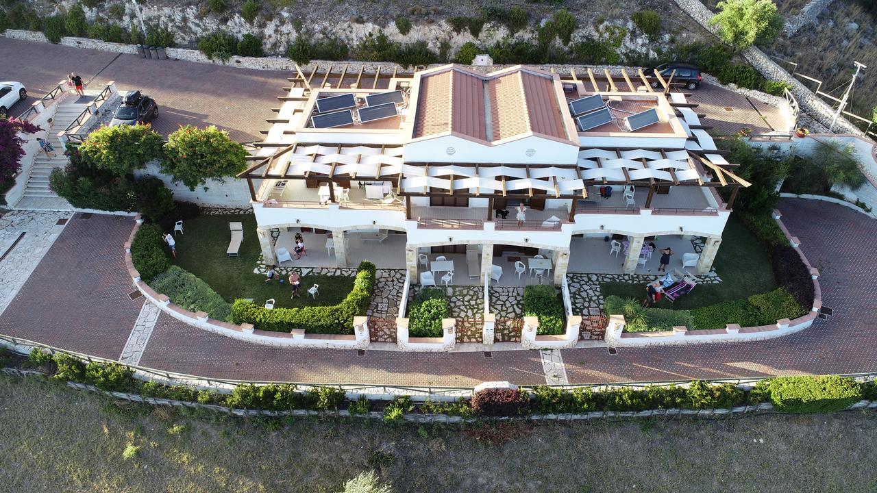 Holiday Lodge Al Porto Mattinata Exterior foto
