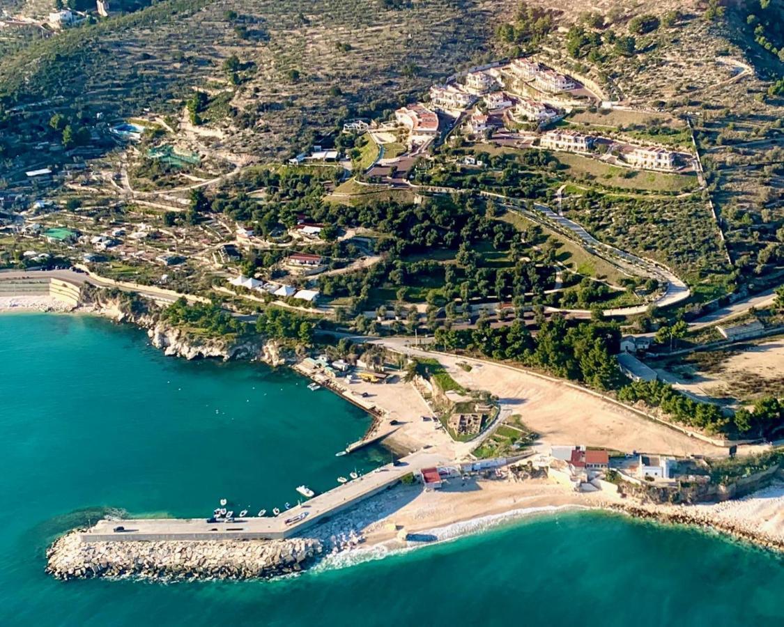 Holiday Lodge Al Porto Mattinata Exterior foto